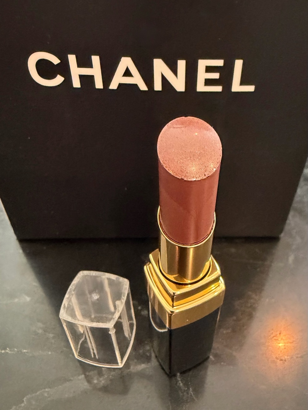 💯Auth BNWOB CHANEL Rouge Coco Shine #82 “Synopsis” - SUPER RARE & HTF!
